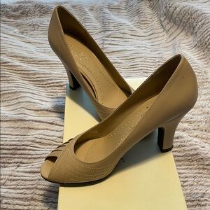 Elegant Tan Peep-Toe Heels